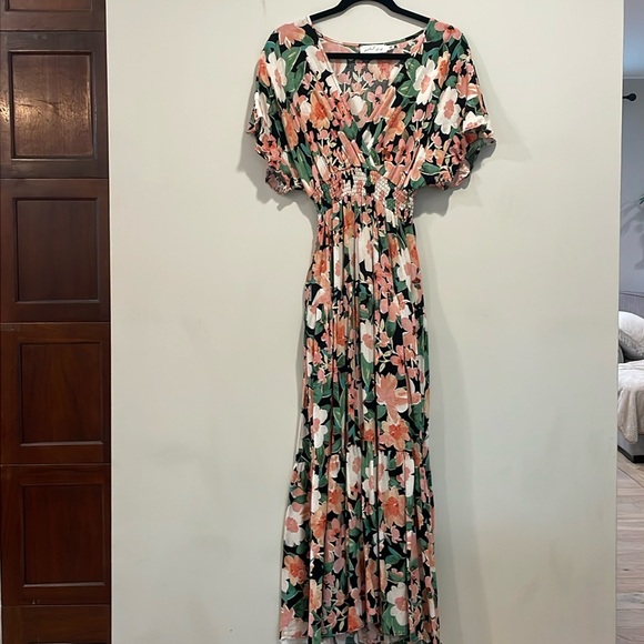 Petal and pup floral flutter sleeve maxi dress - cinches waist - Picture 2 of 5